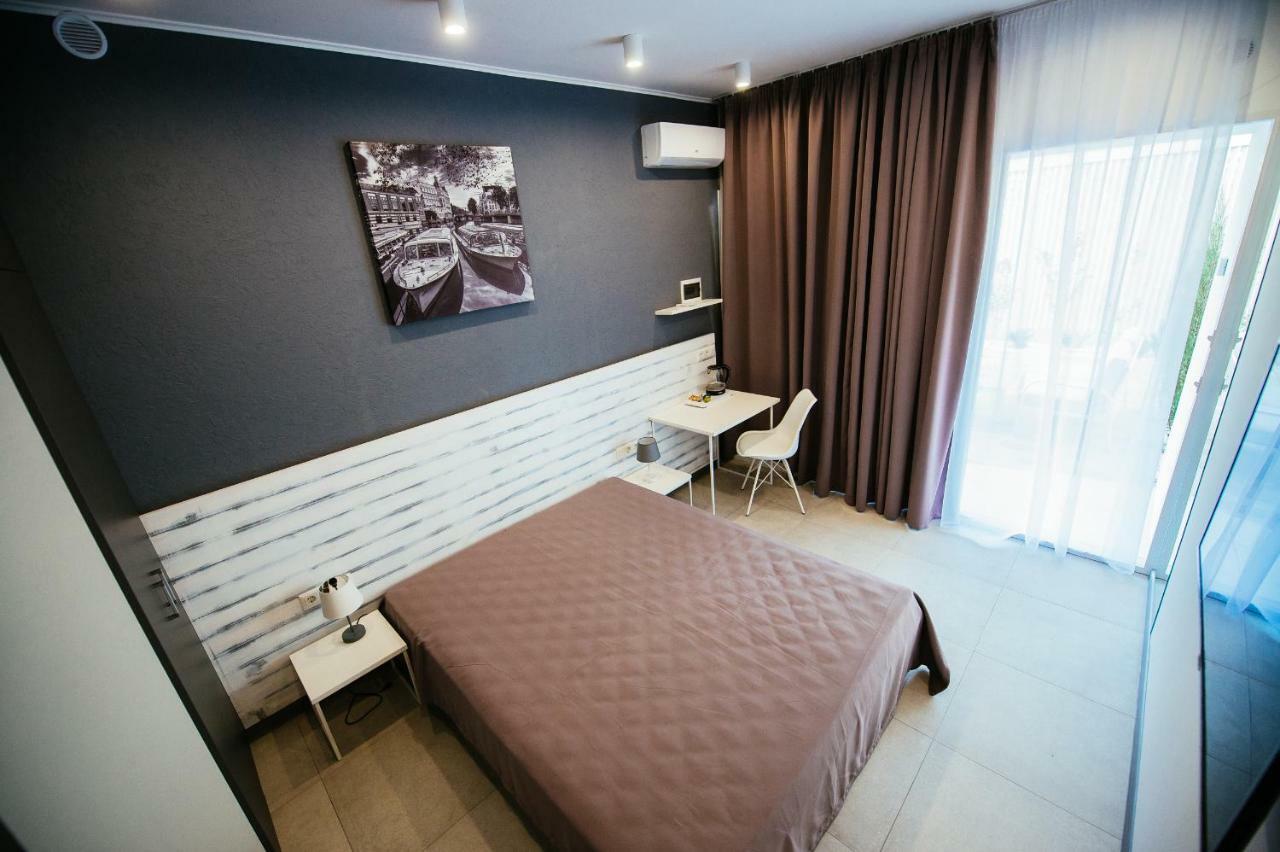 Zigzag Hotel Zatoka Kültér fotó